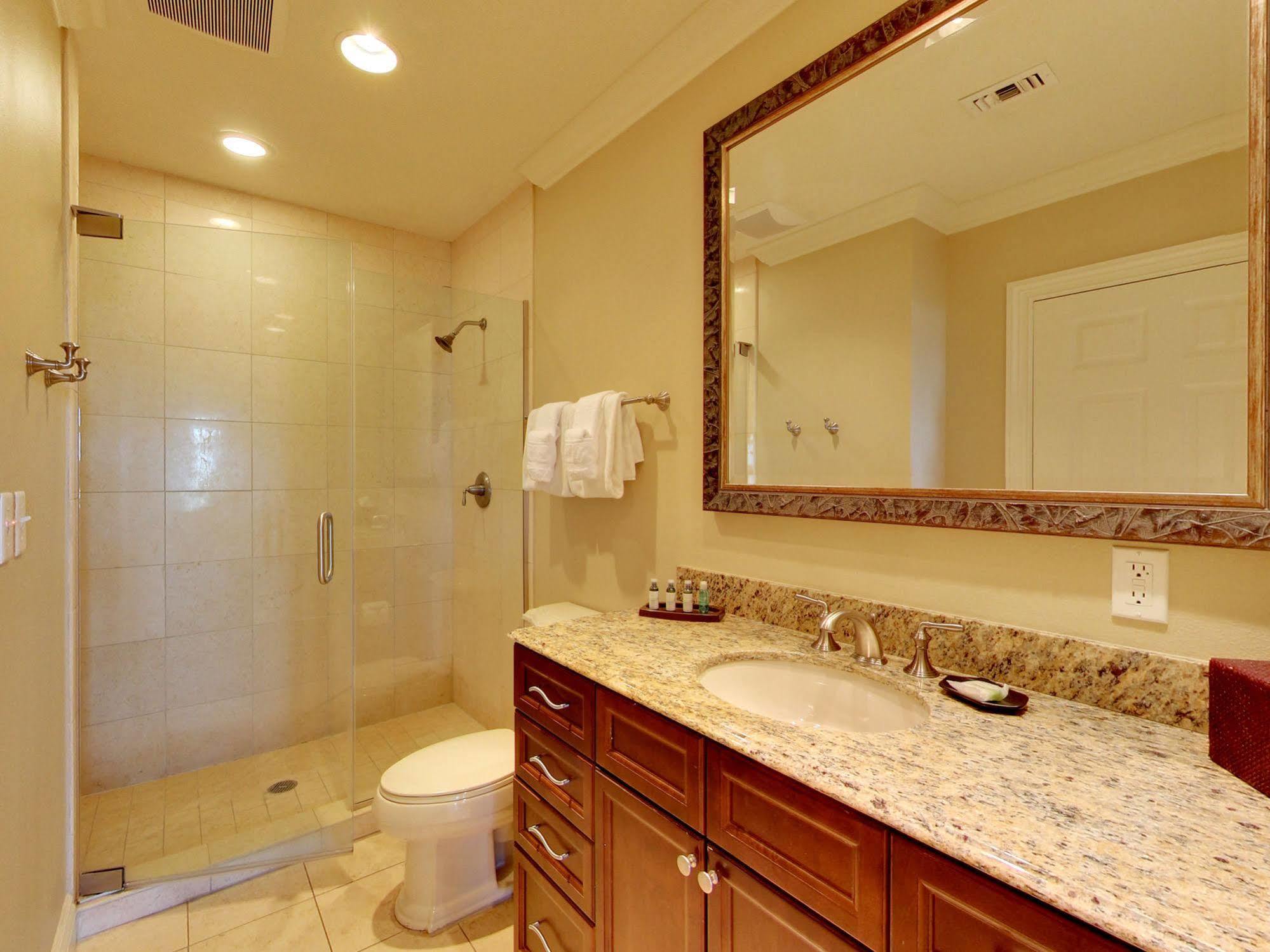 Emerald Grande Condominiums At Harborwalk Village Destin Exterior foto