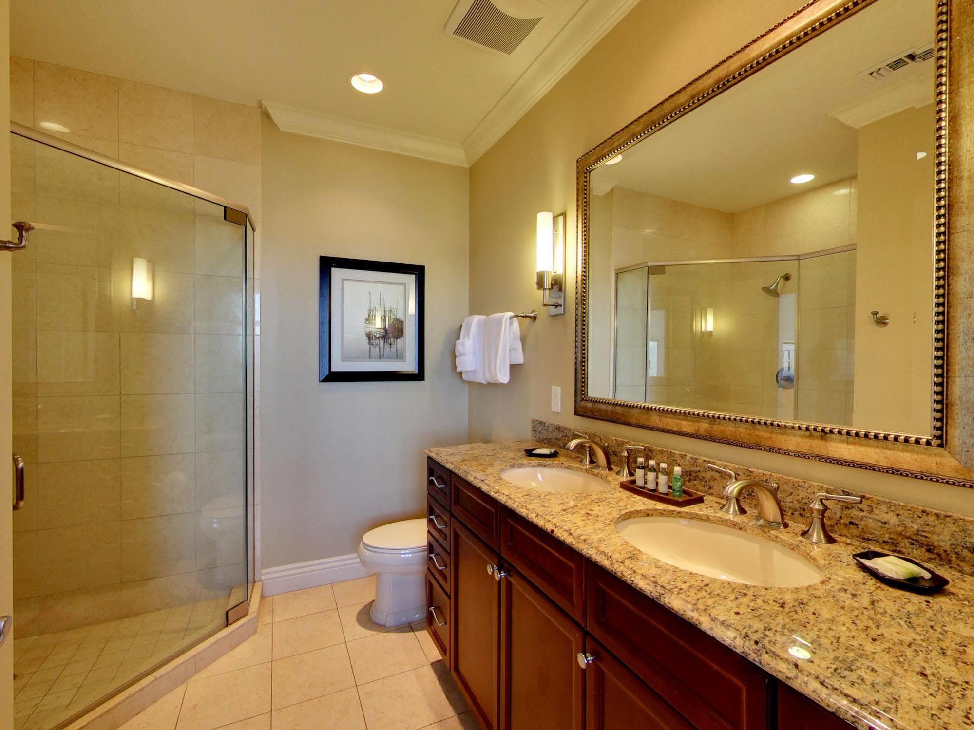 Emerald Grande Condominiums At Harborwalk Village Destin Exterior foto