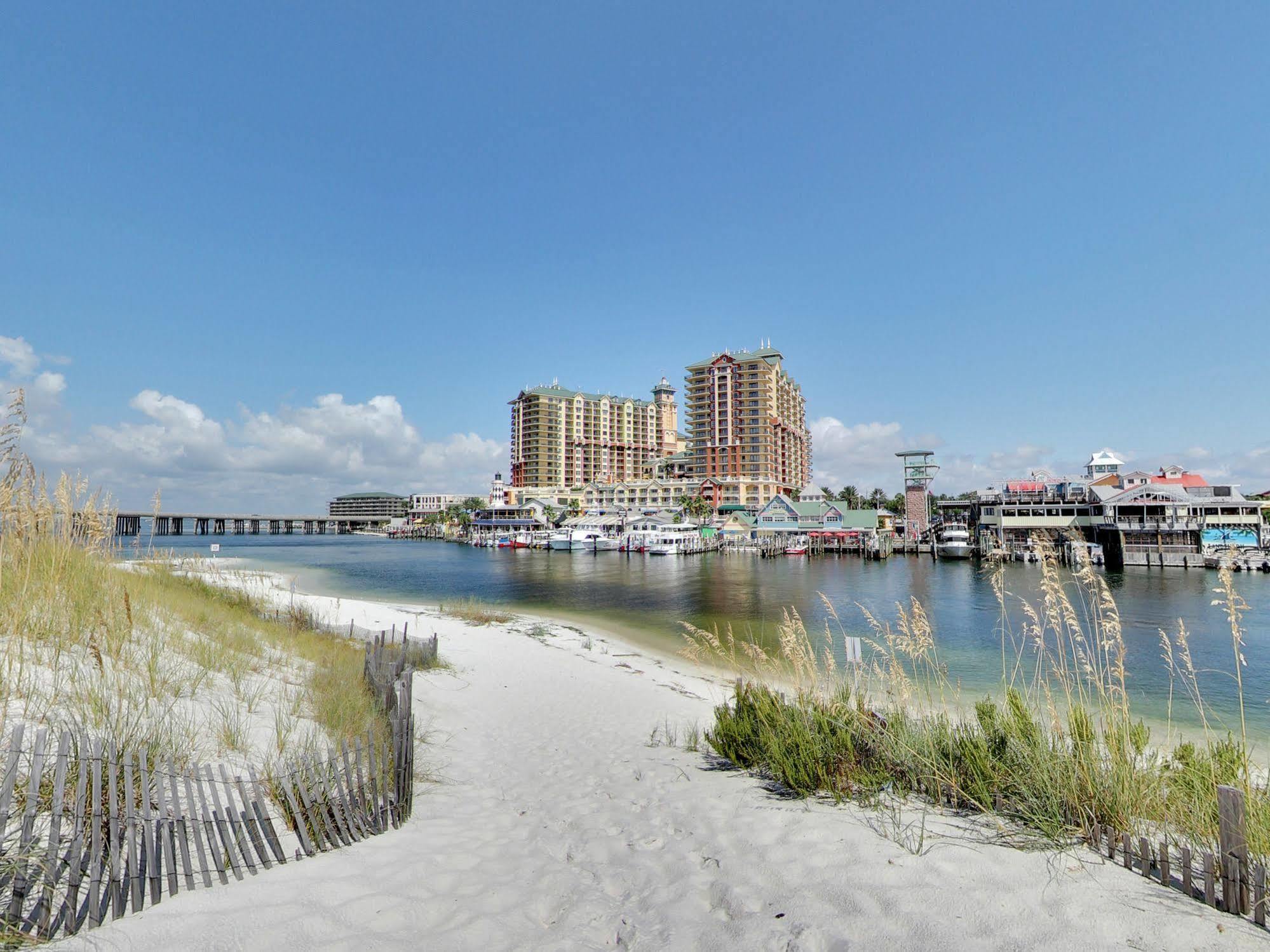 Emerald Grande Condominiums At Harborwalk Village Destin Exterior foto